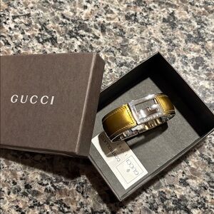 Gucci Metallic Gold Leather Bracelet with Silver-Tone Buckle